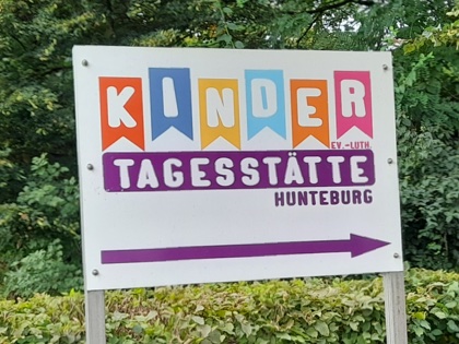 de Vries Design Hunteburg - Werbung - Firmen Werbung - Duckerei - Werbeagentur - Ostercappeln - Bad Essen - Belm - Venne - Hochzeitskarten - Werbung - Beschriftungen - T Shirt bedrucken - Trikots - Bad Essen - Osterkappeln - Hochzeit - Hochzeitsausstattung Hochzeitskarten - Grafik Design Studio Grafikfirma Hunteburg de Vries Diepholz