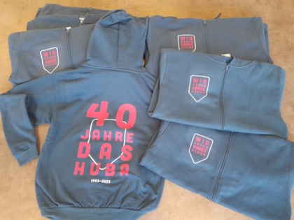 de Vries Design Hunteburg - Werbung - Firmen Werbung - Duckerei - Werbeagentur - Ostercappeln - Bad Essen - Belm - Venne - Hochzeitskarten - Werbung - Beschriftungen - T Shirt bedrucken - Trikots - Bad Essen - Osterkappeln - Hochzeit - Hochzeitsausstattung Hochzeitskarten - Grafik Design Studio Grafikfirma Hunteburg de Vries Diepholz